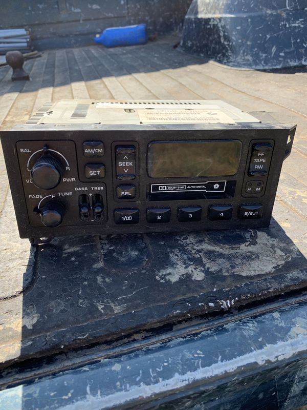 1999 Dodge Ram 1500 radio for Sale in Saint Jo, TX - OfferUp