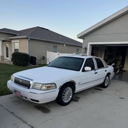 2011 Grand Marquis 
