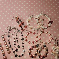#1915, LOT VTG PINK COLLECTION EARRINGS, THEY ALL IN GREAT CONDITION
