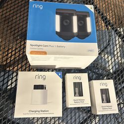 Ring Spotlight Cam Plus + Extra battery packs + Dual charging station