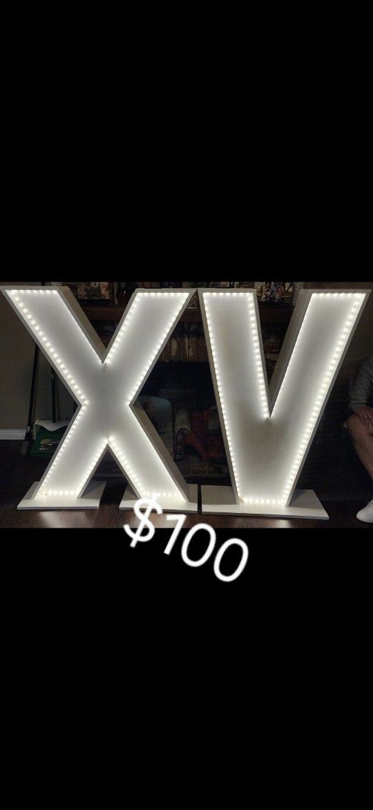 Wooden Battery Light Up Quinceañera Sign