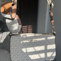 Michael Kors Jet Set bag