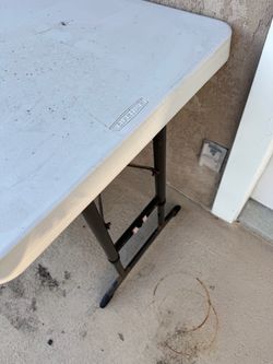 Fold up table