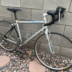 Specialized 56 Cm Women’s Road Bike 