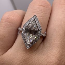 2 Carat Elongated Hexagon Moissanite Diamond Engagement Ring Halo Milgrain Pavé Band 