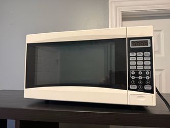Microwave used for like a month still on good condition