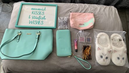 Assorted Accessories and Decor Bundle