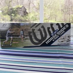 Horseshoe Set With Ring Toss