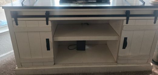 Farmhouse TV Stand with Sliding Barn Doors