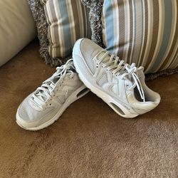 Nike Air Max. Size 6 