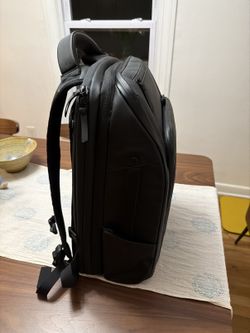 Nomatic Travel Pack V2 Backpack — Black, Expandable 20L to 30L