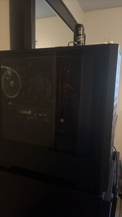 Pc  with the cables and everything