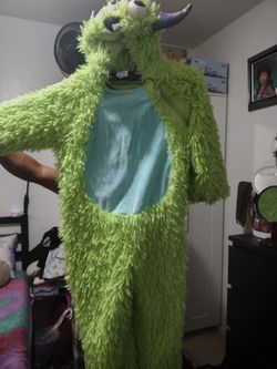 Halloween Custome Size 4-5 Years