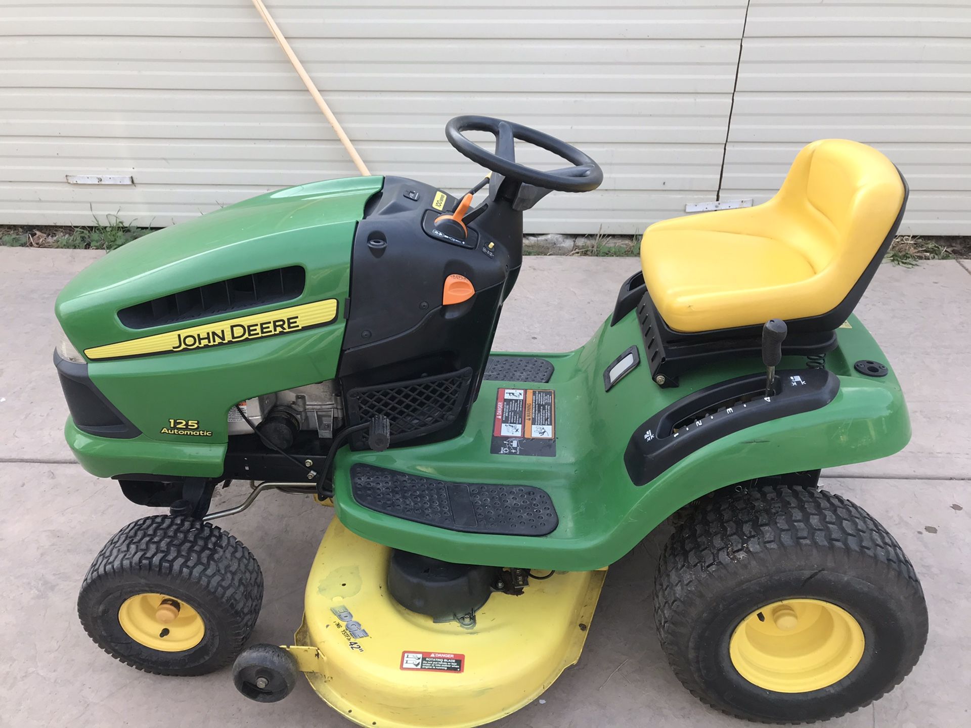 John Deere riding lawn mower for Sale in Sacramento, CA OfferUp