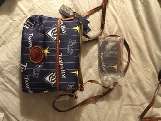 Dooney & Bourke