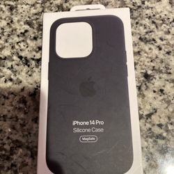 Apple iPhone 14 Pro Magsafe Silicone Case