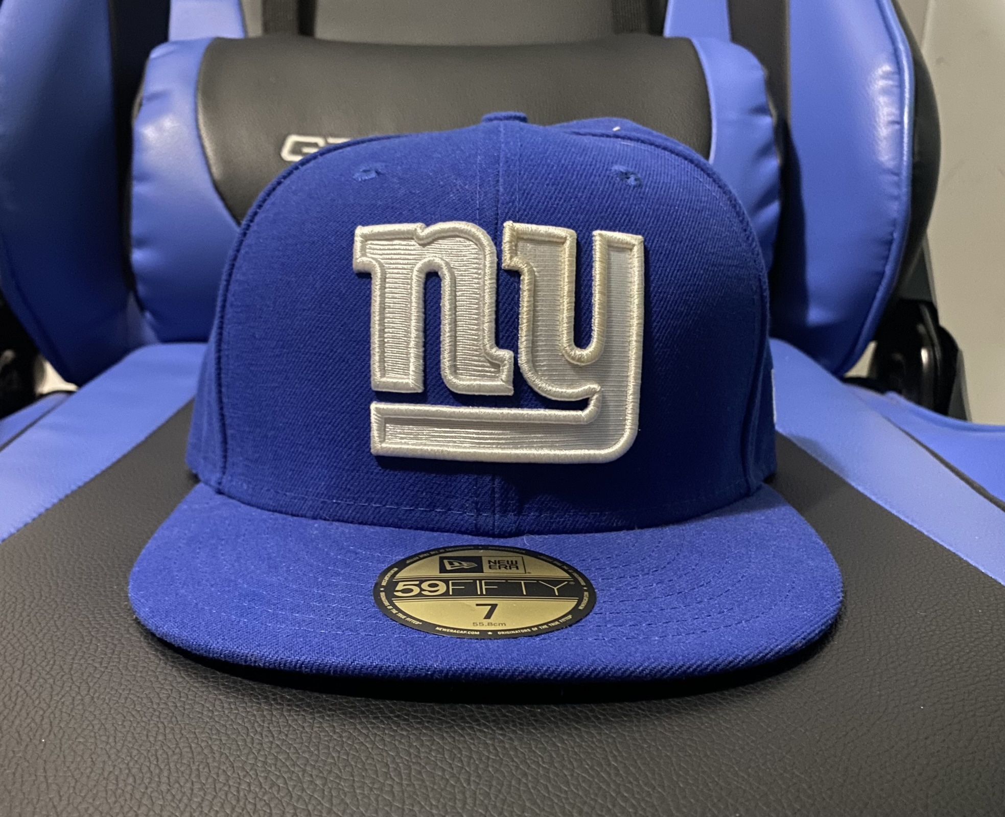 New York Giants Size 7 New Era Fitted Hat