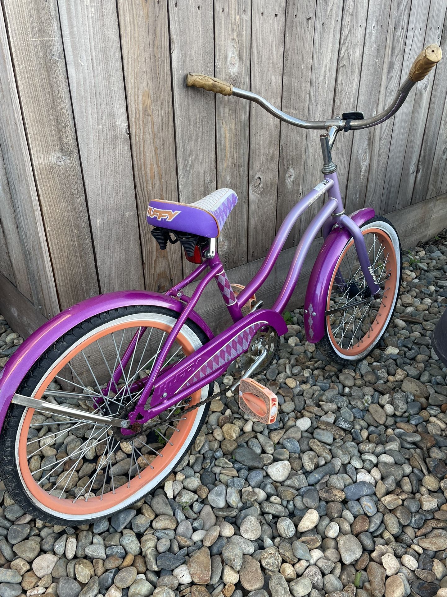 18” Girls Cranbrook Cruiser Bike