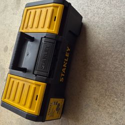 16” Plastic Tool Box