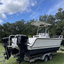 2001 Catamaran 25 feet