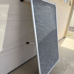 X-Large elevated dog bed 5 x 3 feet ( tiny hole can be fixed) see picst