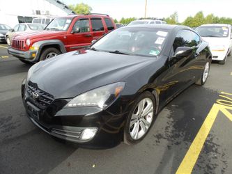 2010 HYUNDAI GENISIS 4C. 38000 miles