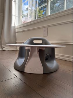 Upseat Baby Floor Seat with Tray – Gray – Excellent Condition
