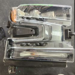 Chevrolet Chevy Silverado Headlight Right Passenger RH Side 2020 2021 2022 Part $290