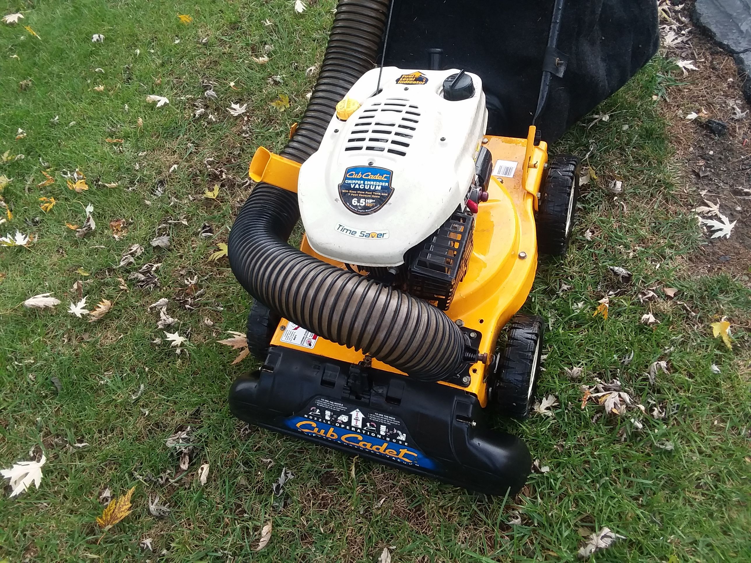 Cub cadet lawn vacuum