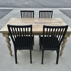 Beautiful Wooden Dining Table w/ Chairs 