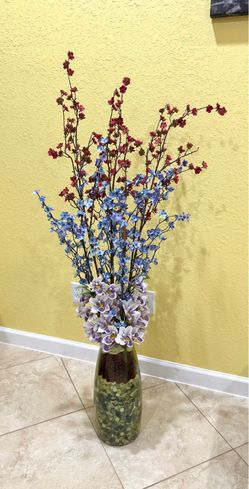 Green Glass Vase + 20 lbs Flat Gem Marbles + Artificial flowers