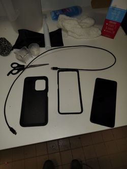 Carrier locked Moto g stylus 5G 2025 with case