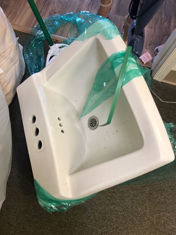 FREE white sink