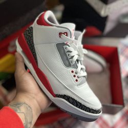 Fire Red Jordan 3 