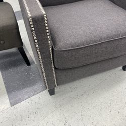 Accent chair