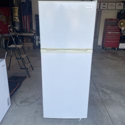 Vassani Magic Chef 9.9 Cu.ft
