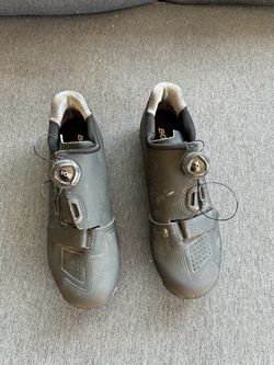 Spin Clip In Shoes
