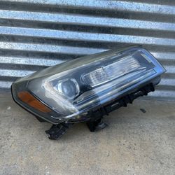 2013-2016 Gmc Acadia Hid Headlight Oem 