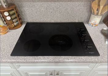 30” Whirlpool Electric Cooktop – Works Perfect
