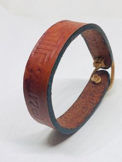 Men genuine leather bracelet in brown color