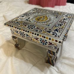 Viraj VH Meenakari Aluminum Enamel Bajot Inlaid Indian Stool Plate Plant Stand