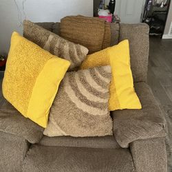 Sofa /recliner