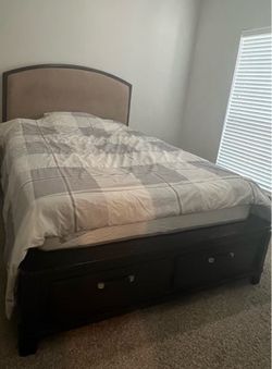 Queen Bed $250 OBO