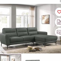 Real Leather Sectional Sofá   On Sale  New In. Box 