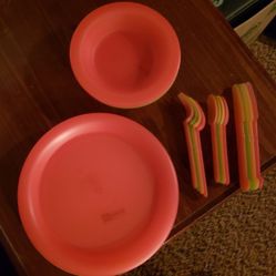 Picnic/Camping Dinnerware