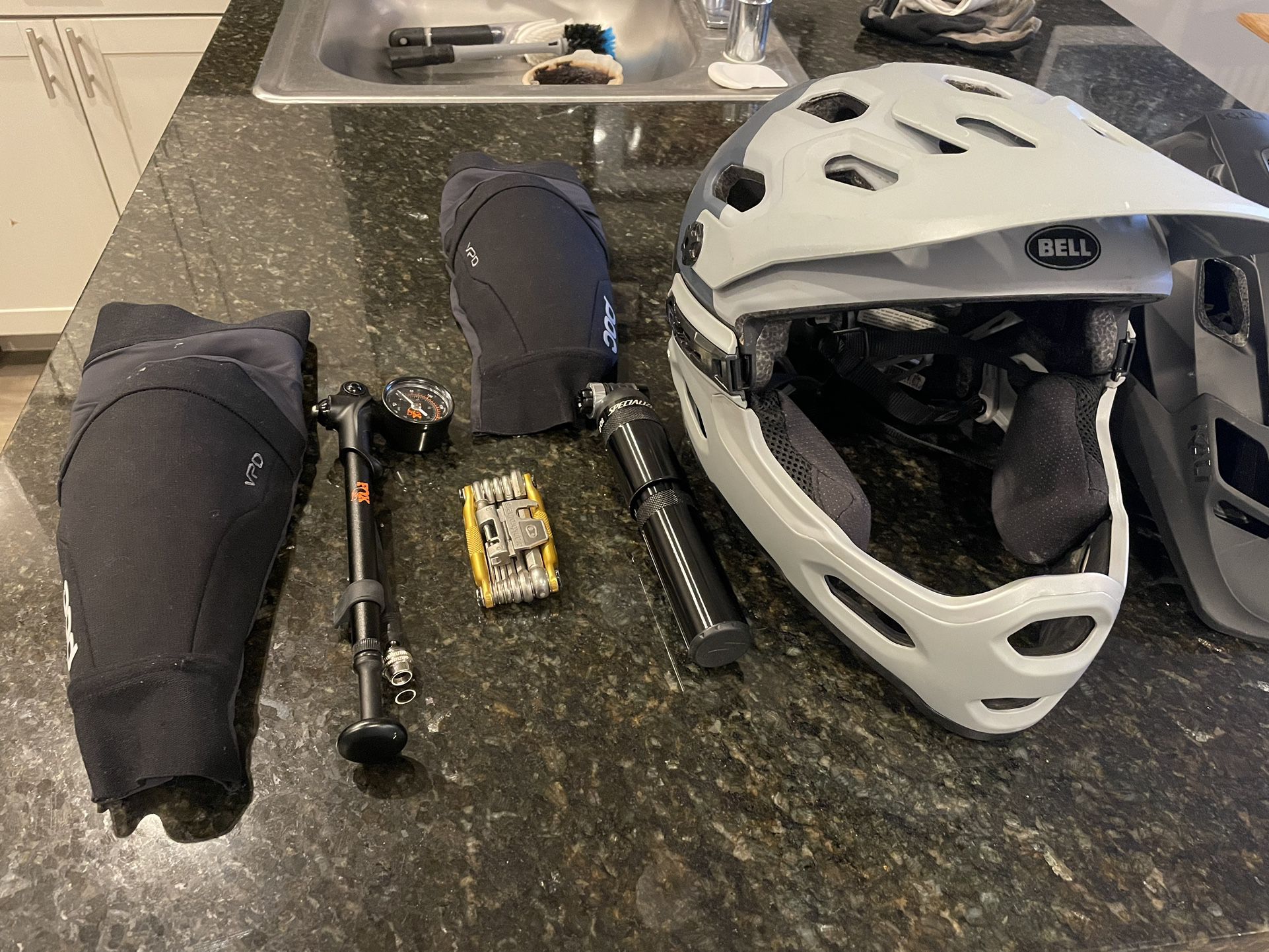 Mountain Biking Kit 
