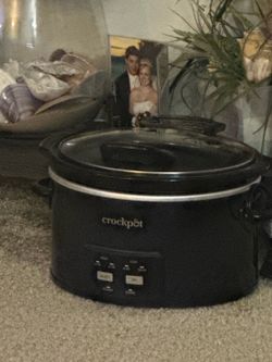 BRAND NEW 6qt CROCKPOT