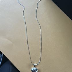 Silver Chain And Heart 
