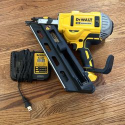 Dewalt Framing Gun 