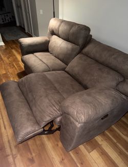 Brown Suede-Like Dual Reclining Loveseat – Excellent Condition!